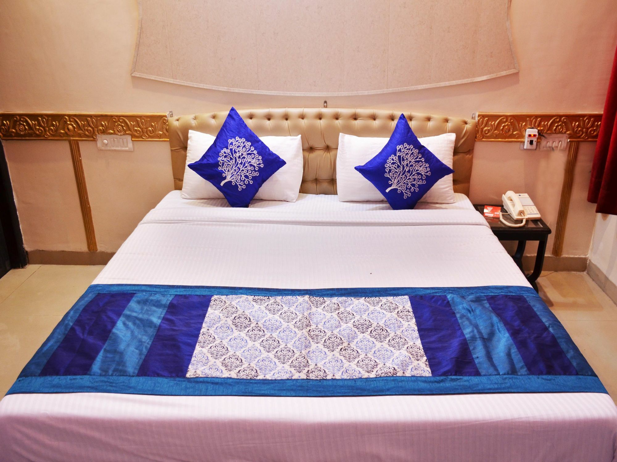 Hotel Oyo 5884 Amante à Chandīgarh Extérieur photo