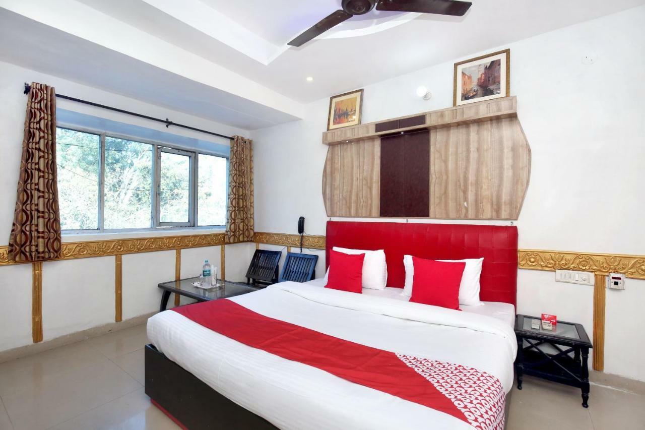 Hotel Oyo 5884 Amante à Chandīgarh Extérieur photo